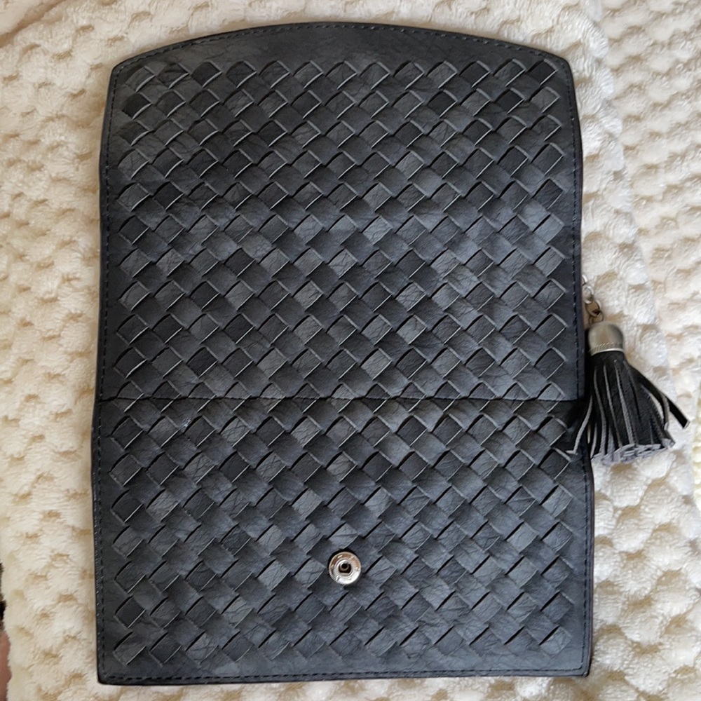 Imitation MKF Collection Connie Woven Wallet - Picture 5 of 5